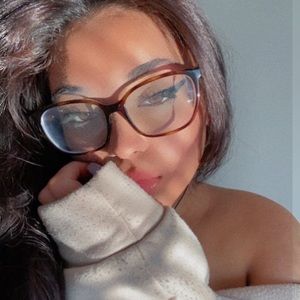 Meet your Posher, Ishani